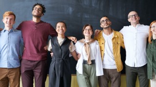 Diversity bei badenova badenova bekennt sich zu Diversity und setzt sich für eine Arbeitswelt ein, die frei von Vorurteilen und Diskriminierung ist.